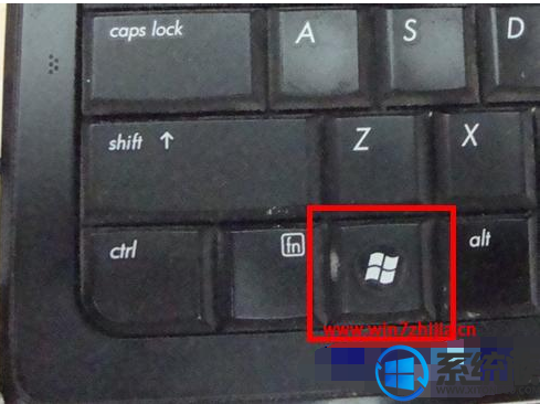 如何给win7笔记本外接显示器呢?